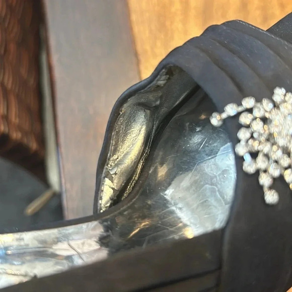 Guess dress shoes Size 9 sparkle detail 5” heels. - Picture 8 of 8